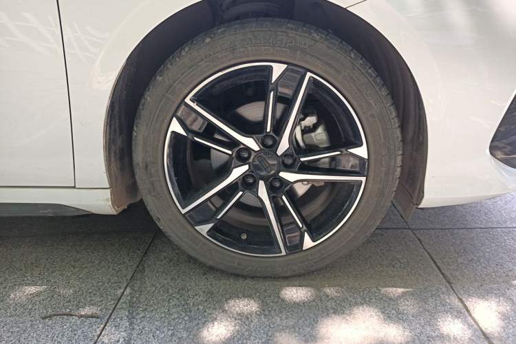 Used Geely Auto Binray 2024 Binrui COOL 1.5T DCT Longteng Edition Right Front Wheel Hub