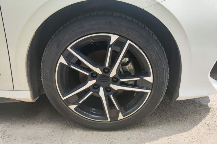 Used Geely Auto Binray 2024 Binrui COOL 1.5T DCT Champion Edition Right Front Wheel Hub