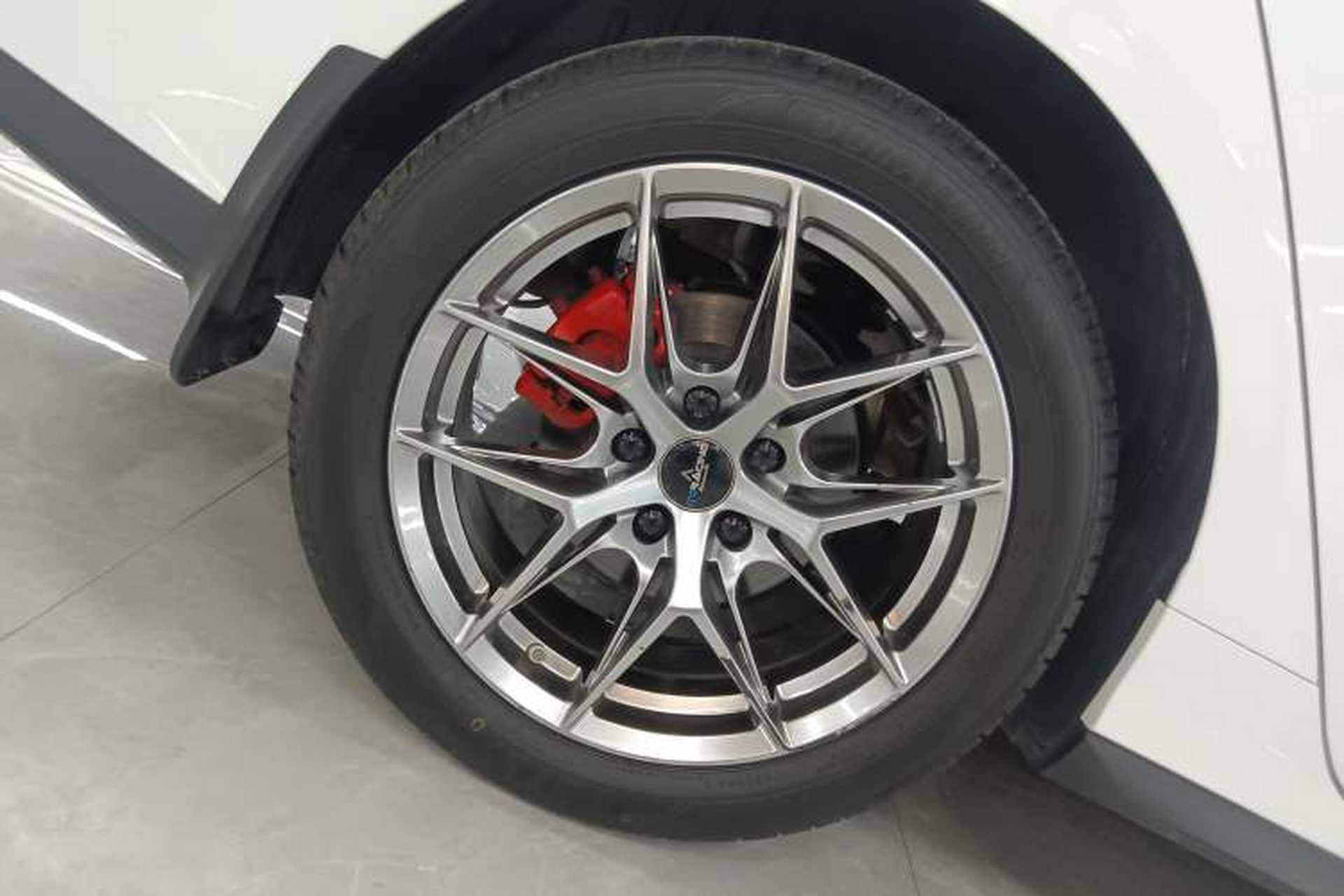 Used Geely Auto Binray 2024 Binrui COOL 1.5T DCT Longteng Edition Right Rear Wheel Hub
