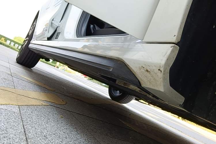 Used Geely Auto Binray 2024 Binrui COOL 1.5T DCT Longteng Edition Right Side Sill