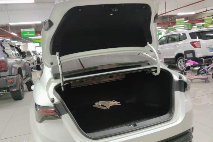 Used Geely Auto Binray 2024 Binrui COOL 1.5T DCT Longteng Edition Trunk