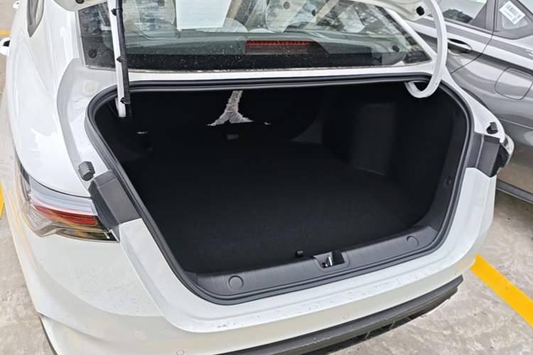 Used Geely Auto Binray 2024 Binrui COOL 1.5T DCT Longteng Edition Trunk