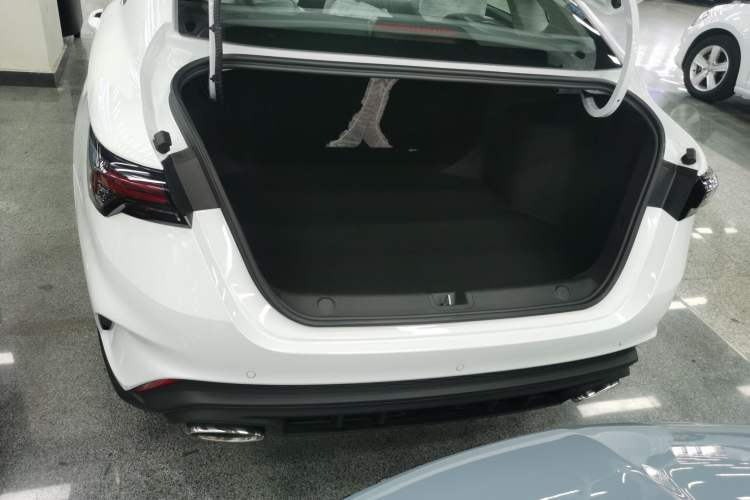 Used Geely Auto Binray 2024 Binrui COOL 1.5T DCT Longteng Edition Trunk