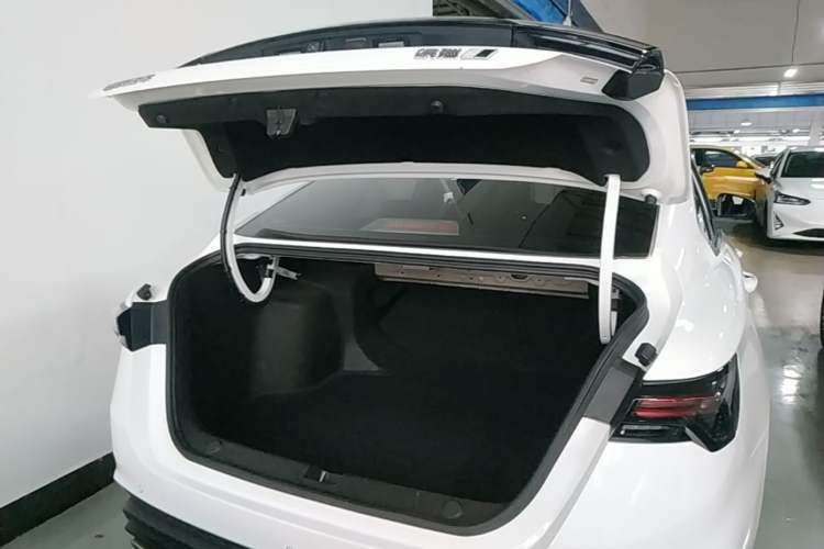 Used Geely Auto Binray 2024 Binrui COOL 1.5T DCT Champion Edition Trunk