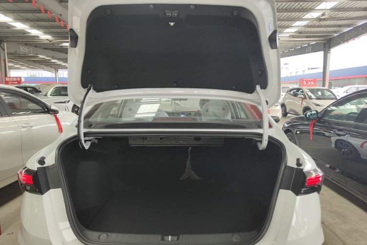 Used Geely Auto Binray 2024 Binrui COOL 1.5T DCT Longteng Edition Trunk
