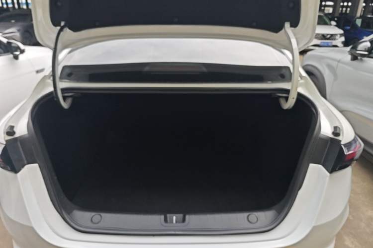 Used Geely Auto Binray 2024 Binrui COOL 1.5T DCT Champion Edition Trunk