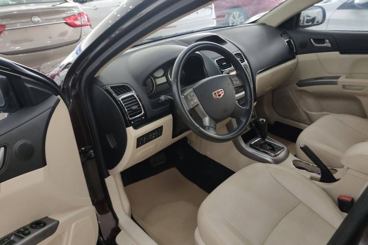 Used Geely Auto Classic Emgrand 2013 Sedan 1.8L CVT Prestige Model Interior 3