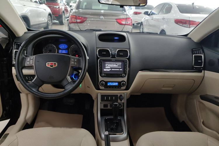 Used Geely Auto Classic Emgrand 2013 Sedan 1.8L CVT Prestige Model Interior 5