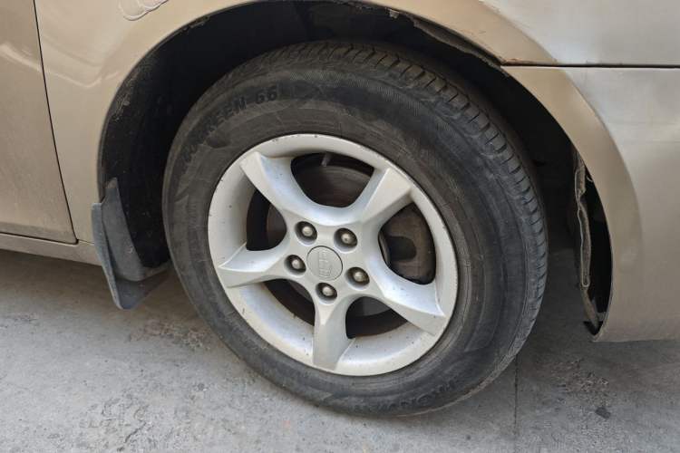 Used Geely Auto Classic Emgrand 2009 Sedan 1.8L Manual Comfort Model Right Front Wheel Hub