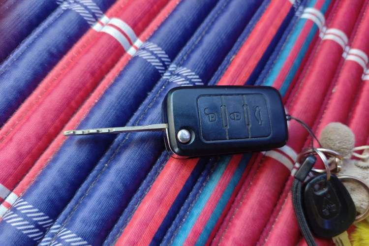 Used Geely Auto Classic Emgrand 2009 Sedan 1.8L Manual Comfort Model Vehicle Key