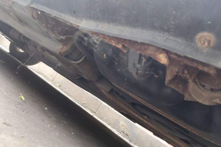 Used Geely Auto Classic Emgrand 2010 Sedan 1.8L CVT with Sunroof Chassis Rear Left