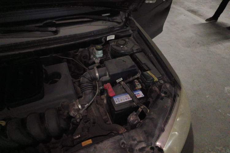 Used Geely Auto Classic Emgrand 2010 Sedan 1.8L Manual Standard Model Engine Bay Left