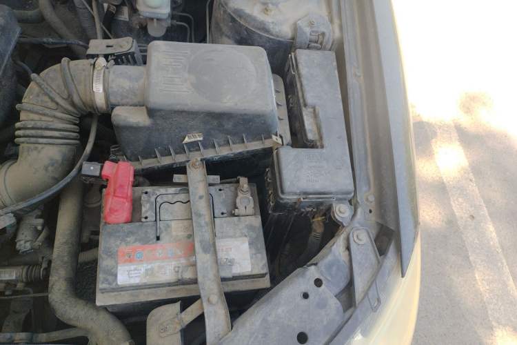 Used Geely Auto Classic Emgrand 2010 Sedan 1.8L Manual Luxury Model Engine Bay Left