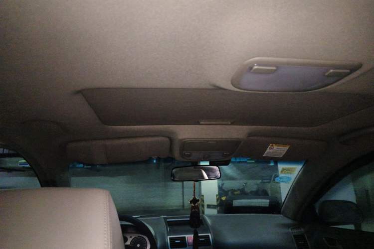 Used Geely Auto Classic Emgrand 2010 Sedan 1.8L Manual Standard Model Headliner