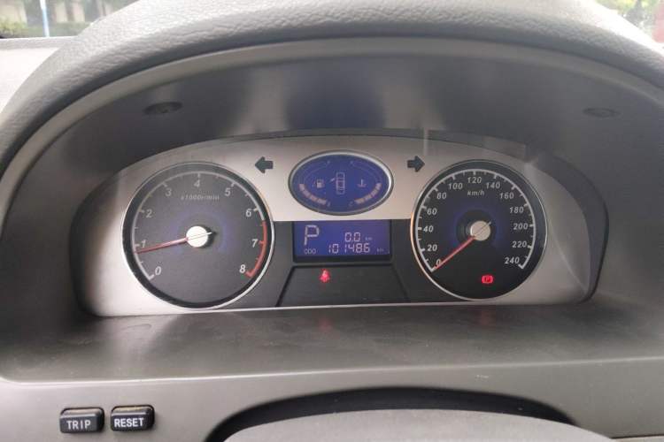 Used Geely Auto Classic Emgrand 2010 Sedan 1.8L CVT with Sunroof Instrument Cluster
