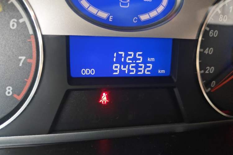 Used Geely Auto Classic Emgrand 2010 Sedan 1.8L Manual Luxury Model Odometer Close Up