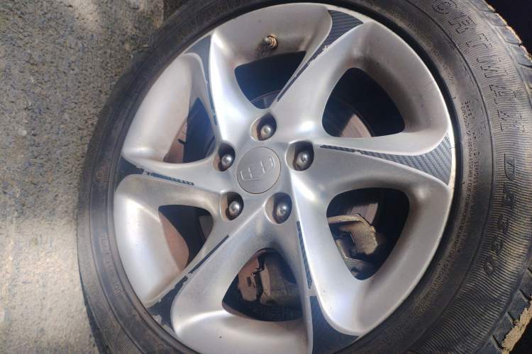 Used Geely Auto Classic Emgrand 2010 Sedan 1.8L Manual Luxury Model Right Front Wheel Hub