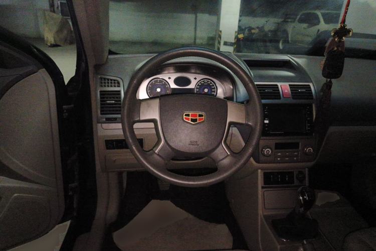 Used Geely Auto Classic Emgrand 2010 Sedan 1.8L Manual Standard Model Steering Wheel
