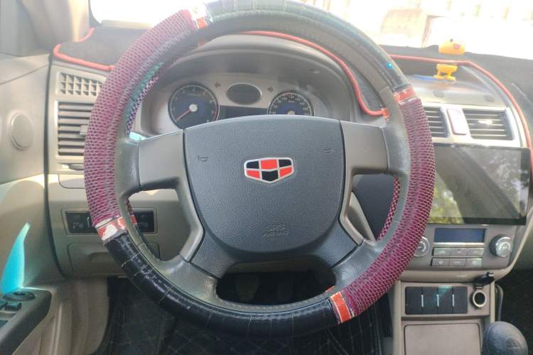 Used Geely Auto Classic Emgrand 2010 Sedan 1.8L Manual Luxury Model Steering Wheel