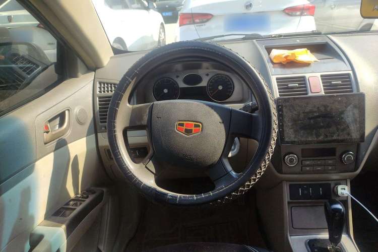 Used Geely Auto Classic Emgrand 2010 Sedan 1.8L CVT with Sunroof Steering Wheel