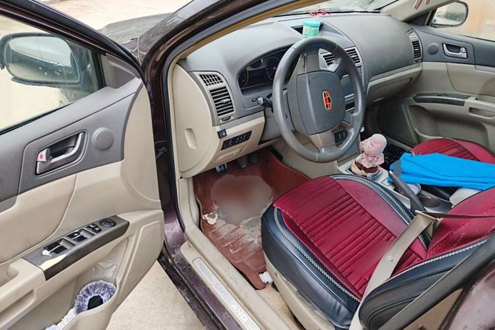Used Geely Auto Classic Emgrand 2010 Sedan 1.8L Manual Luxury Model Driver Seat