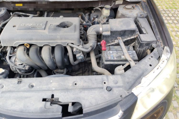 Used Geely Auto Classic Emgrand 2010 Sedan 1.8L CVT Luxury Model Engine Bay Left