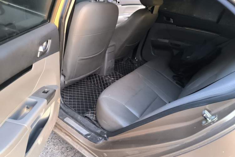 Used Geely Auto Classic Emgrand 2010 Sedan 1.8L CVT Luxury Model Left Rear Seat
