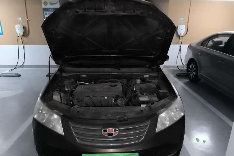 Used Geely Auto Classic Emgrand 2010 Sedan 1.8L Manual Luxury Model Engine Bay