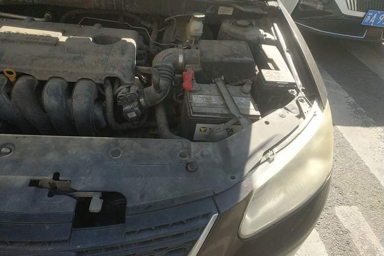Used Geely Auto Classic Emgrand 2010 Hatchback 1.8L CVT Elite Model Engine Bay Left