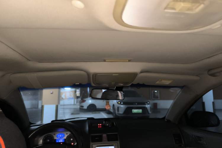 Used Geely Auto Classic Emgrand 2010 Sedan 1.8L Manual Luxury Model Headliner