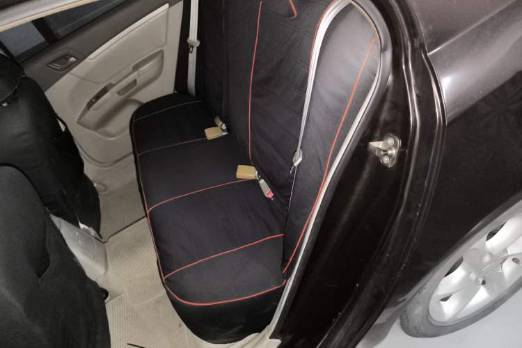 Used Geely Auto Classic Emgrand 2010 Sedan 1.8L Manual Luxury Model Left Rear Seat
