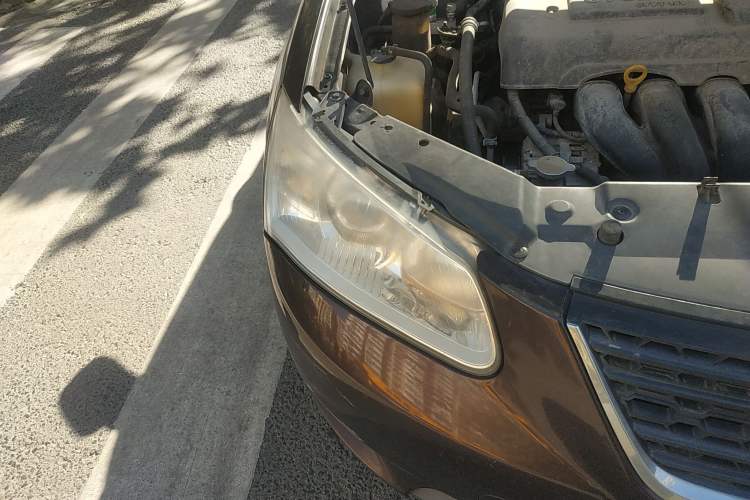 Used Geely Auto Classic Emgrand 2010 Hatchback 1.8L CVT Elite Model Right Front Headlight