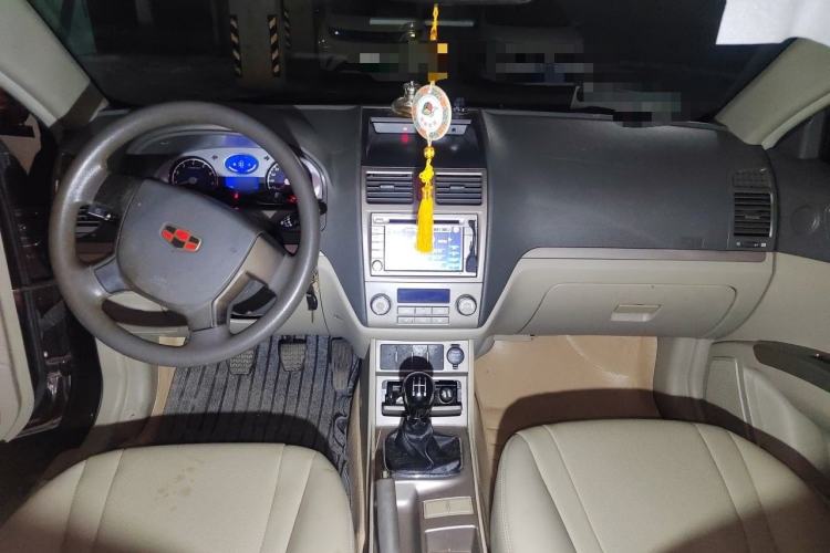 Used Geely Auto Classic Emgrand 2010 Hatchback 1.5L Manual Comfort Edition Center Console