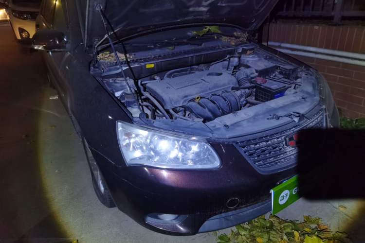 Used Geely Auto Classic Emgrand 2010 Hatchback 1.8L CVT Prestige Model Engine Bay Right