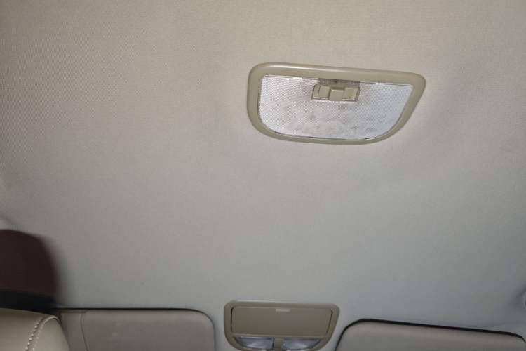 Used Geely Auto Classic Emgrand 2010 Hatchback 1.5L Manual Comfort Edition Headliner