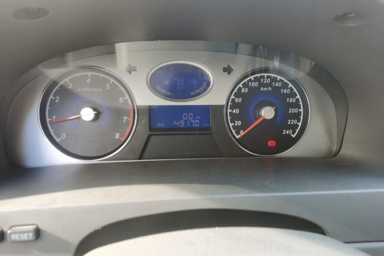 Used Geely Auto Classic Emgrand 2010 Hatchback 1.8L CVT Luxury Model Instrument Cluster