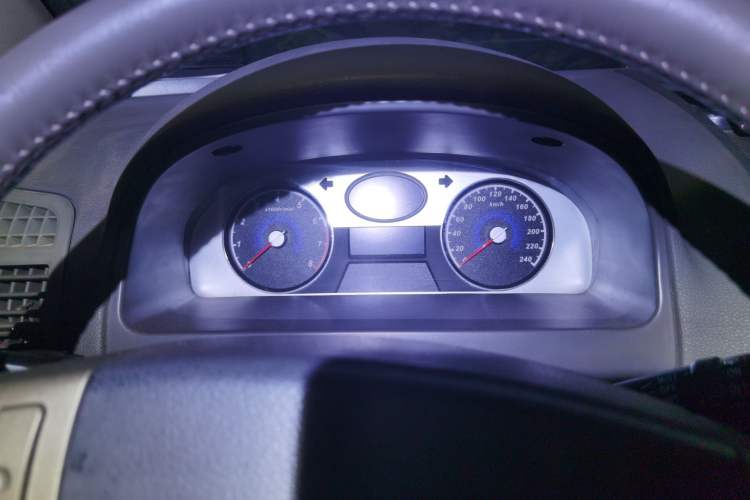 Used Geely Auto Classic Emgrand 2010 Hatchback 1.8L CVT Prestige Model Instrument Cluster