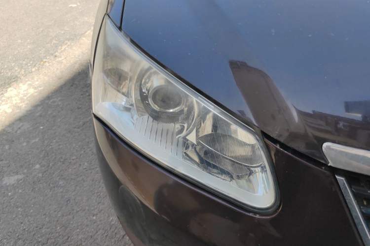 Used Geely Auto Classic Emgrand 2010 Hatchback 1.5L Manual Comfort Edition Right Front Headlight