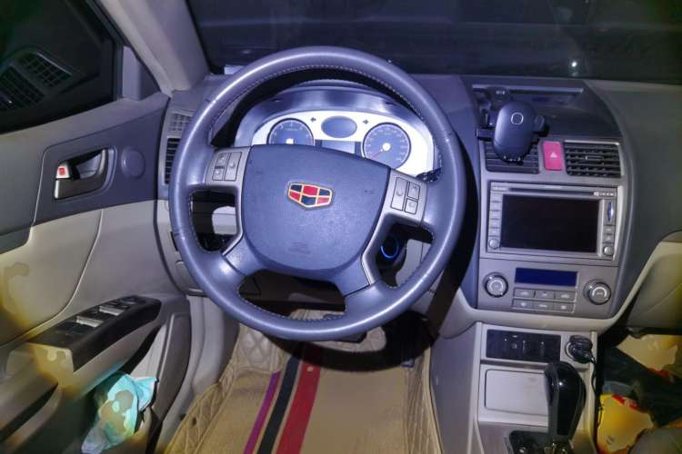 Used Geely Auto Classic Emgrand 2010 Hatchback 1.8L CVT Prestige Model Steering Wheel