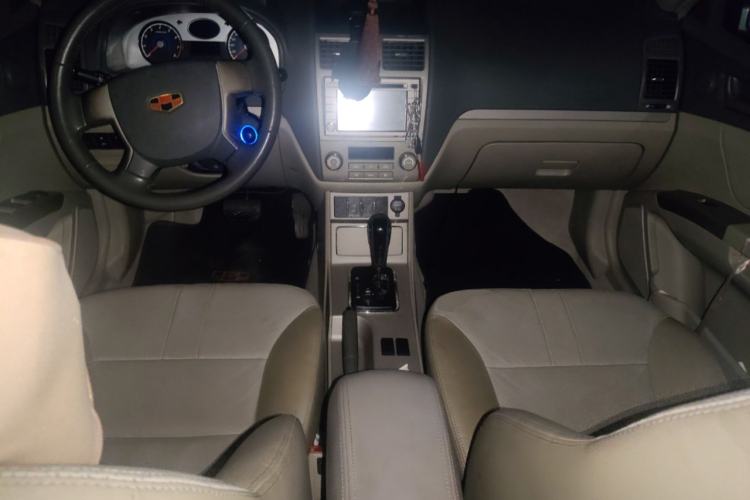 Used Geely Auto Classic Emgrand 2010 Sedan 1.8L CVT Luxury Model Center Console