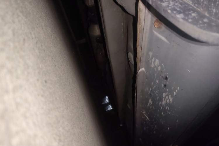 Used Geely Auto Classic Emgrand 2010 Sedan 1.8L CVT Luxury Model Chassis Front Left