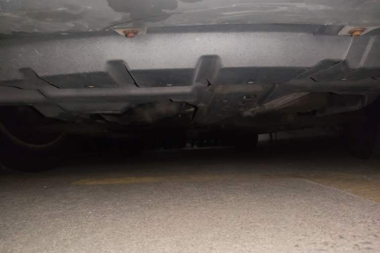 Used Geely Auto Classic Emgrand 2010 Sedan 1.8L CVT Luxury Model Chassis Front