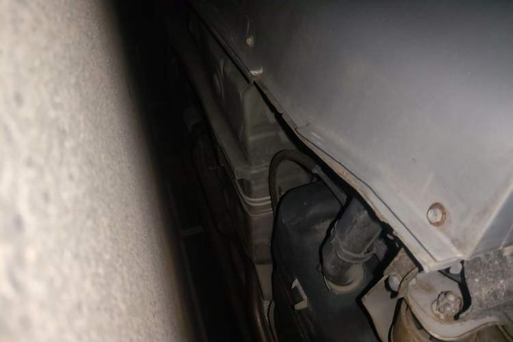 Used Geely Auto Classic Emgrand 2010 Sedan 1.8L CVT Luxury Model Chassis Rear Left