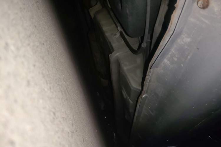 Used Geely Auto Classic Emgrand 2010 Sedan 1.8L CVT Luxury Model Chassis Rear Right