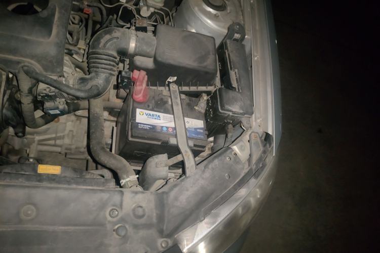 Used Geely Auto Classic Emgrand 2010 Sedan 1.8L CVT Luxury Model Engine Bay Left