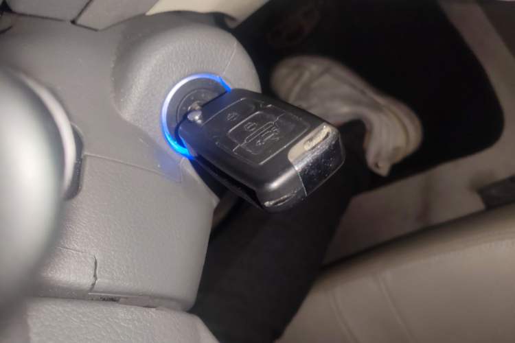 Used Geely Auto Classic Emgrand 2010 Sedan 1.8L CVT Luxury Model Vehicle Key