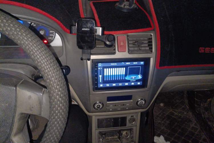 Used Geely Auto Classic Emgrand 2010 Hatchback 1.5L Manual Luxury Model Audio And AC Panel