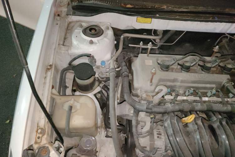 Used Geely Auto Classic Emgrand 2010 Hatchback 1.5L Manual Comfort Edition Engine Bay Right