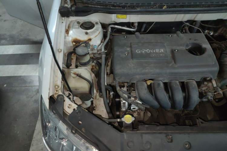 Used Geely Auto Classic Emgrand 2010 Sedan 1.8L Manual Luxury Model Engine Bay Right