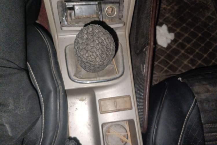 Used Geely Auto Classic Emgrand 2010 Hatchback 1.5L Manual Luxury Model Gear Lever